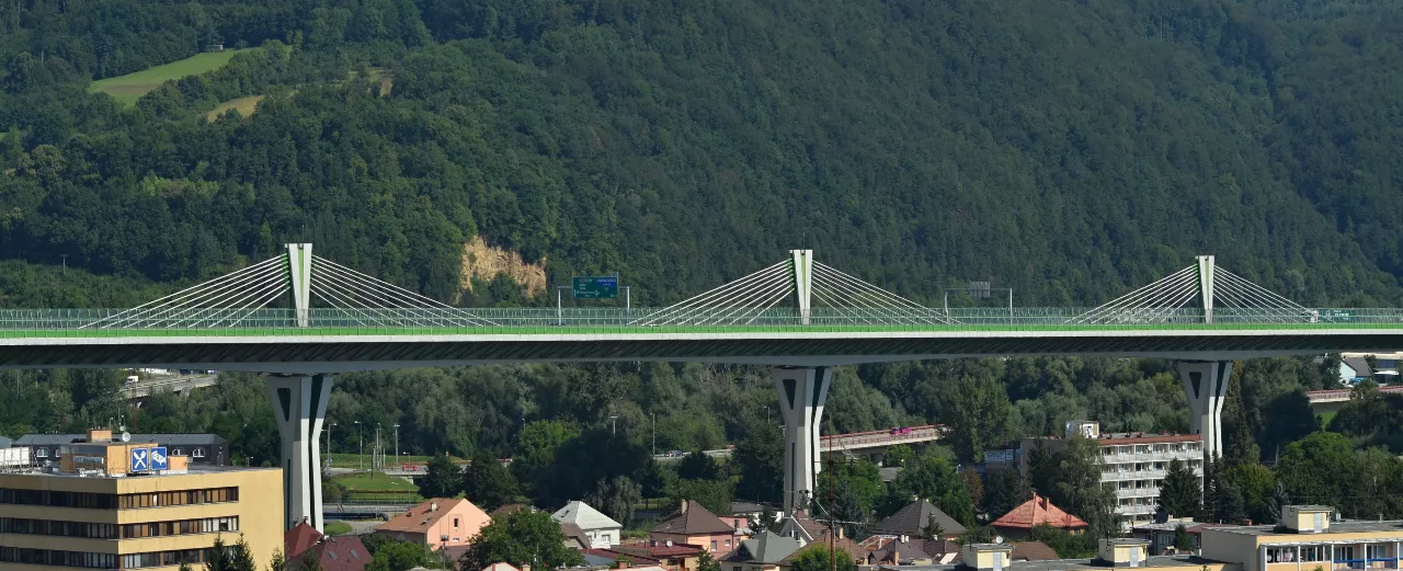 Stavebný dozor "Diaľnica D1 Sverepec – Vrtižer, 1. a 2. úsek"